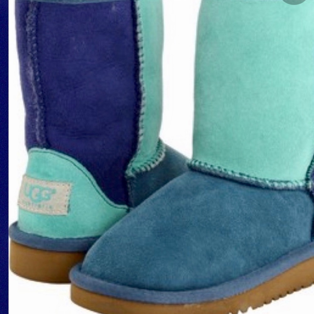 UGG Blue Classic Patchwork Boots 4 Big Kid - Picture 1 of 9